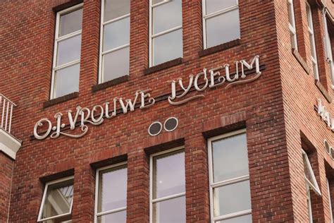 Onze Lieve Vrouwelyceum .